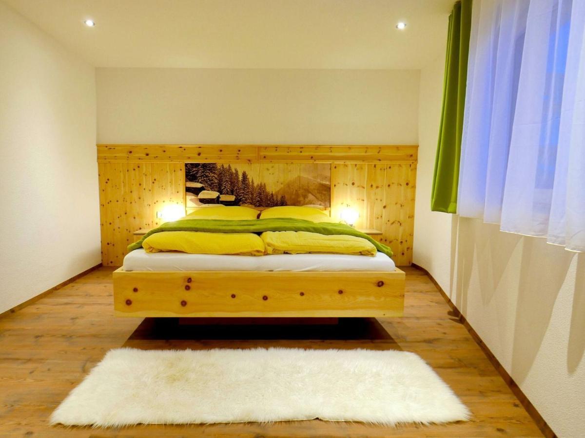 Top Holiday Flat In Fuegen Near The Ski Area 외부 사진