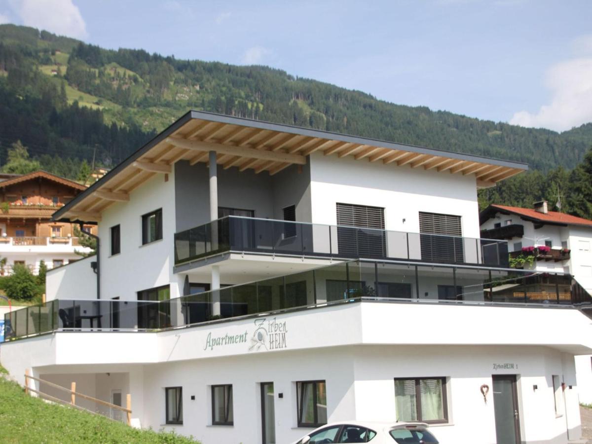 Top Holiday Flat In Fuegen Near The Ski Area 외부 사진
